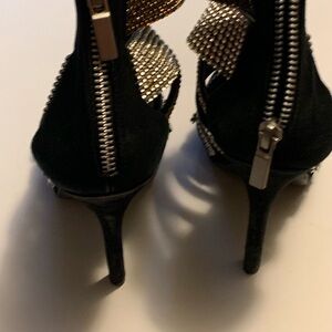 Elegant Black and Gold Women's Heels